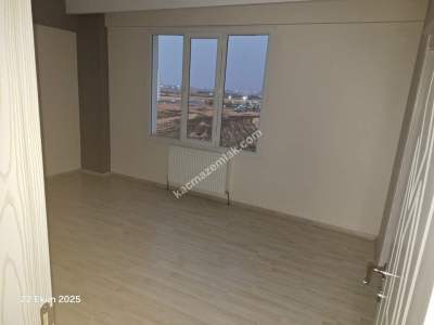 Diyarbakır Yenişehirde Site İçi 3+1 Kiralık Daire 4