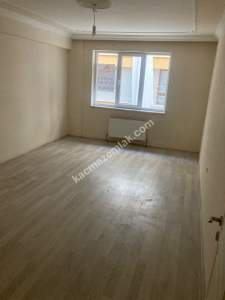 Kumlubel Mahallesi Garajlı Ve Bahçeli Kiralık 2+1 6