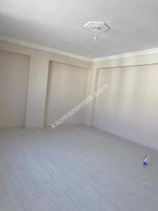 Iğdır Merkez Yürüyüş Yolunda 3+1 Kiralık Daire 5