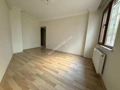 Esatpaşa Bingül Sokakta, Genç Binada, 2+1 Kiralık Daire 12