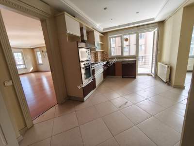 Göktürk Merkez Lüks Site İçinde 4+1 Kiralık Büyük Daire 13