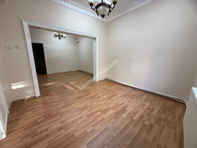 Fatih Mollagürani Mahallesi’nde Merkezi Konumda Kiralık 4