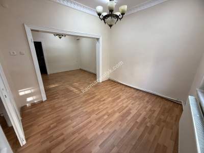 Fatih Mollagürani Mahallesi’nde Merkezi Konumda Kiralık 3