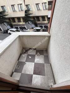 Bağlarbaşı Caddesine 100M 1+1 70 M2 1. Kat Balkonlu 8