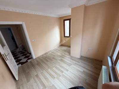 Bağlarbaşı Caddesine 100M 1+1 70 M2 1. Kat Balkonlu 7