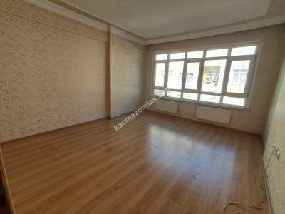 Güngören İnönü Caddesinde Acil Kiralık 3+1 Daire 6