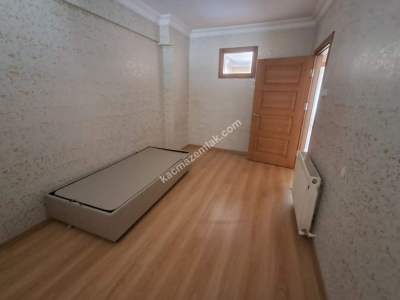 Güngören İnönü Caddesinde Acil Kiralık 3+1 Daire 9