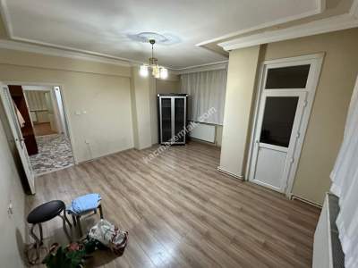 Güngören Merter Sokakta Acil Kiralık 2+1 Daire 17