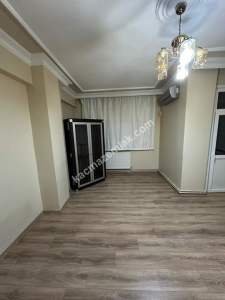 Güngören Merter Sokakta Acil Kiralık 2+1 Daire 21
