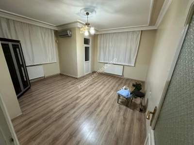 Güngören Merter Sokakta Acil Kiralık 2+1 Daire 18