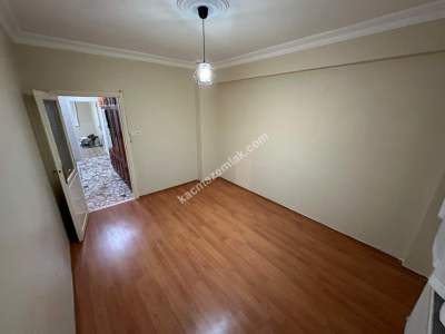 Güngören Merter Sokakta Acil Kiralık 2+1 Daire 13