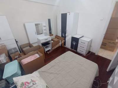 Caferağa Dr Esat Işık Cad Ön Cephe 3 Balkonlu 3+1 24