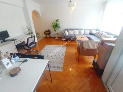 Caferağa Dr Esat Işık Cad Ön Cephe 3 Balkonlu 3+1 15