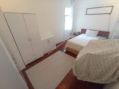 Caferağa Dr Esat Işık Cad Ön Cephe 3 Balkonlu 3+1 36