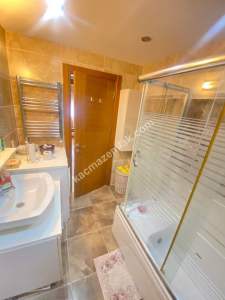 Kadıköy Merdivenköy'de Eşyalı 3+1 Daire 20