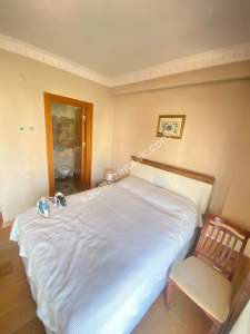 Kadıköy Merdivenköy'de Eşyalı 3+1 Daire 24