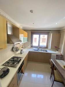 Kadıköy Merdivenköy'de Eşyalı 3+1 Daire 6