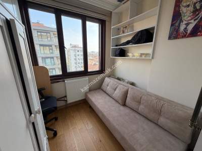 Merdivenköy Günaydın Sokakta, Yeni Binada, 3+1 Kiralık 32