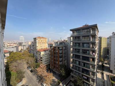 Merdivenköy Günaydın Sokakta, Yeni Binada, 3+1 Kiralık 33