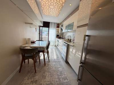 Merdivenköy Günaydın Sokakta, Yeni Binada, 3+1 Kiralık 22