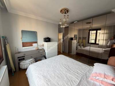 Merdivenköy Günaydın Sokakta, Yeni Binada, 3+1 Kiralık 5