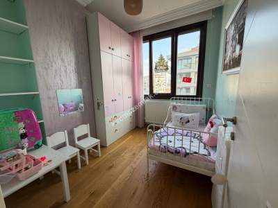 Merdivenköy Günaydın Sokakta, Yeni Binada, 3+1 Kiralık 28