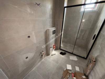 Kartal Yunus Tren İstasyonu Civarı Yeni Bina Katta 2+1 33