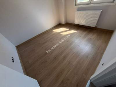 Kartal Yunus Tren İstasyonu Civarı Yeni Bina Katta 2+1 19