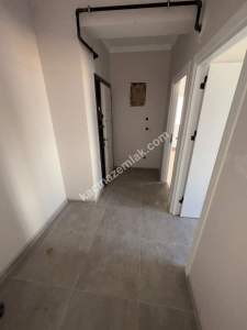 Kartal Yunus Tren İstasyonu Civarı Yeni Bina Katta 2+1 26