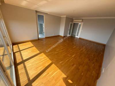 Adatepe Sahilde Kiralık Panoramik Deniz Manz. Geniş 3+1 10