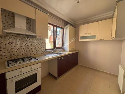 Maltepe'nin Altayçeşme'de Yeni Binada Kiralık 2+1 Dai 8