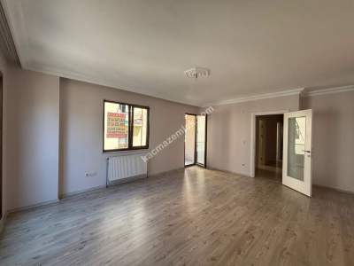 Maltepe'nin Altayçeşme'de Yeni Binada Kiralık 2+1 Dai 4