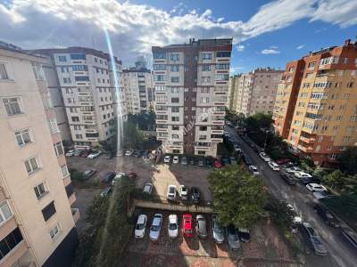 Maltepe Altayçeşme'de Site İçinde Çok Geniş Kiralık 3+ 26