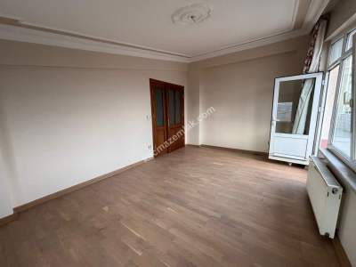 Maltepe Altayçeşme'de Çok Büyük Teraslı Kiralık 2+1 Da 3