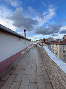 Maltepe Altayçeşme'de Çok Büyük Teraslı Kiralık 2+1 Da 9