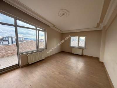 Maltepe Altayçeşme'de Çok Büyük Teraslı Kiralık 2+1 Da 2