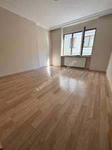 Altıntepede 12 Yıllık Binada Geniş M2Li Katta 3+1 12