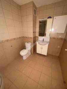 Altıntepede 12 Yıllık Binada Geniş M2Li Katta 3+1 28