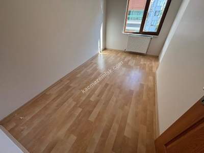 Altıntepede 12 Yıllık Binada Geniş M2Li Katta 3+1 14