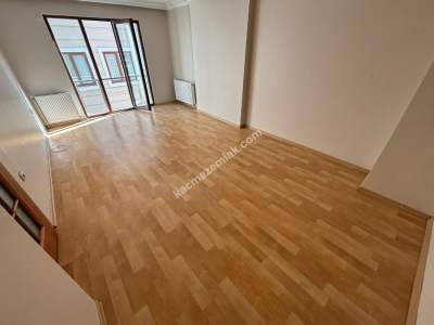 Altıntepede 12 Yıllık Binada Geniş M2Li Katta 3+1 30