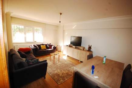 Altıntepe De Minibüse Yakın Konumda Full Eşyalı 2+1 2