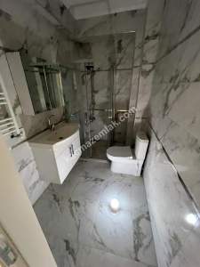 Altıntepe De Ayrı Mutfaklı Katta Sıfır Geniş 1+1 17