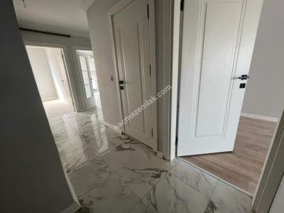 Altıntepe De Ayrı Mutfaklı Katta Sıfır Geniş 1+1 14