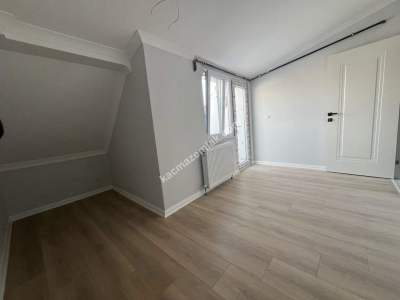 Altıntepede Bostancıya Komşu Katta Lüks 2+1 28