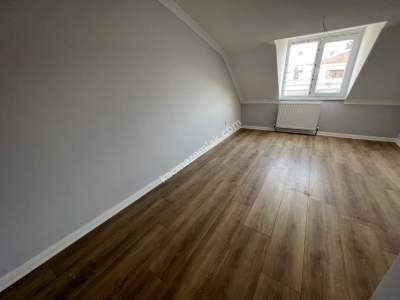 Altıntepede Bostancıya Komşu Katta Lüks 2+1 11