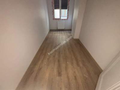 Bostancı Sahilde Sıfır Bina İdo'ya Marmaray'a Yakın 3 5