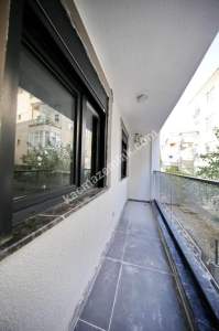 Altıntepe'de Kapalı Mutfaklı Balkonlu Sıfır 3+1 17