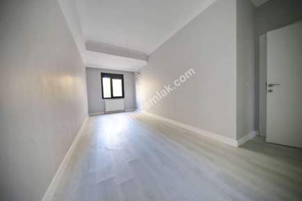 Altıntepe'de Kapalı Mutfaklı Balkonlu Sıfır 3+1 8