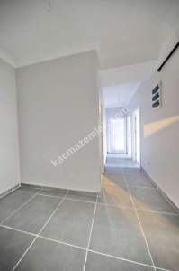 Altıntepe'de Kapalı Mutfaklı Balkonlu Sıfır 3+1 16