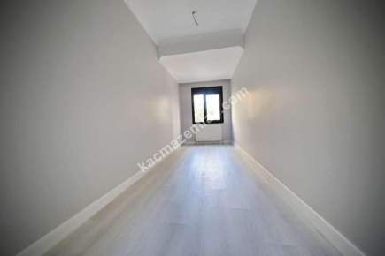 Altıntepe'de Kapalı Mutfaklı Balkonlu Sıfır 3+1 9